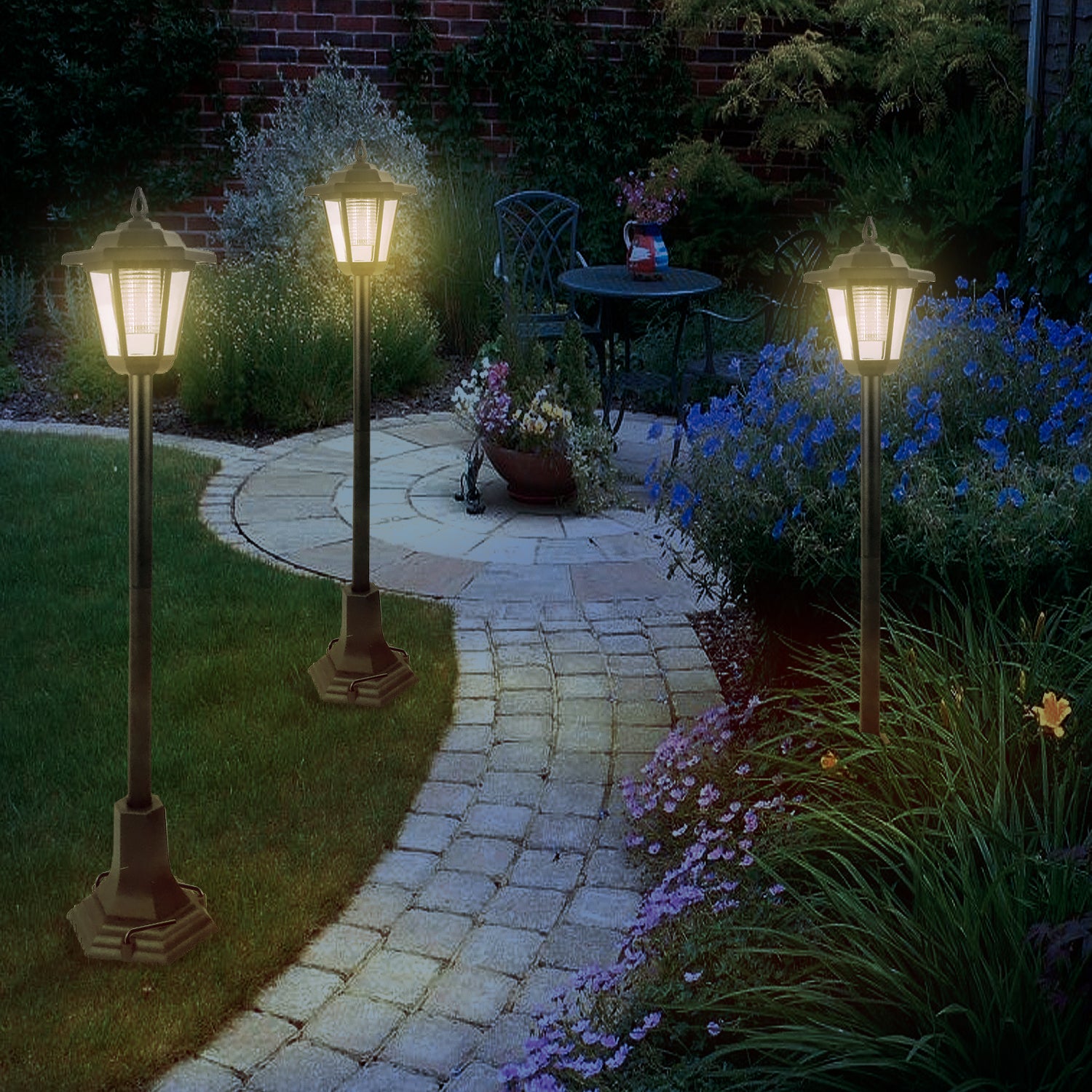 Set of 2 Solar Lamp Post Garden Lights