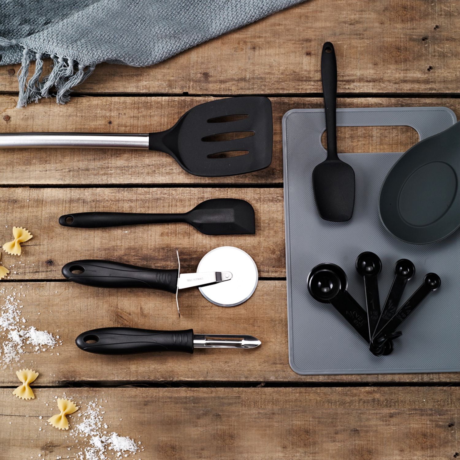 42 Piece Kitchen Utensil Set